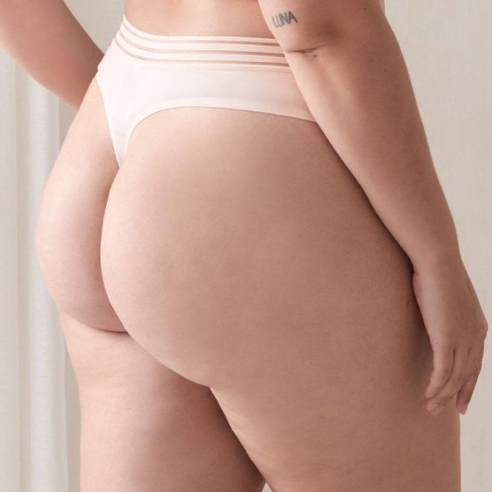 🆕 Ashley Graham Solid Invisible Thong Panty sz 1X